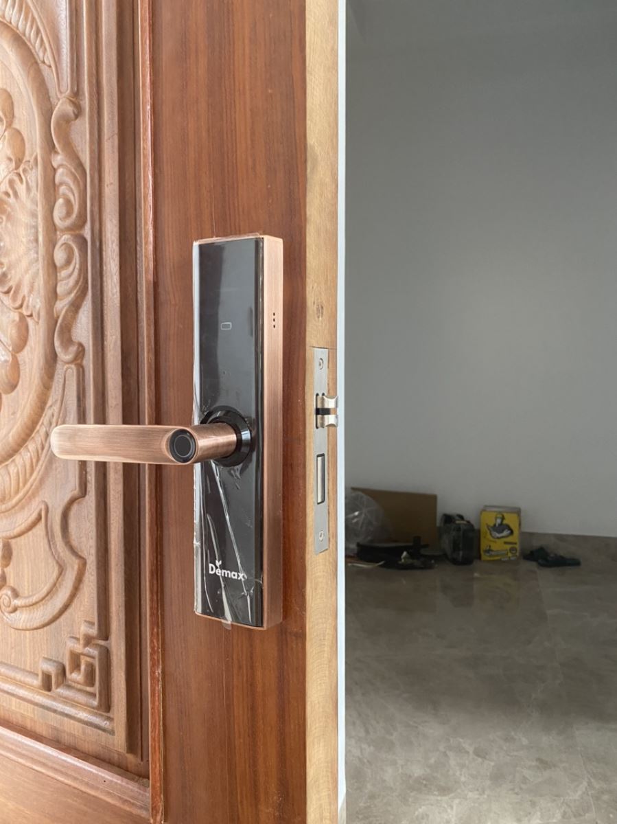 Chi tiết thiết kế Khóa vân tay Demax EL266 AC Chi tiết thiết kế Khóa vân tay Demax EL266 AC