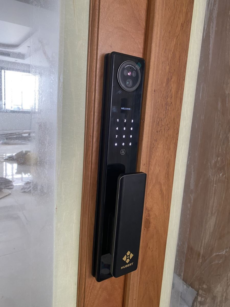 Khóa Face ID Hubert HB CGI5 EU Black chính hãng Khóa Face ID Hubert HB CGI5 EU Black chính hãng