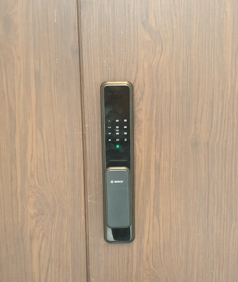 Khóa Face ID Bosch EL600F EU chính hãng Khóa Face ID Bosch EL600F EU chính hãng