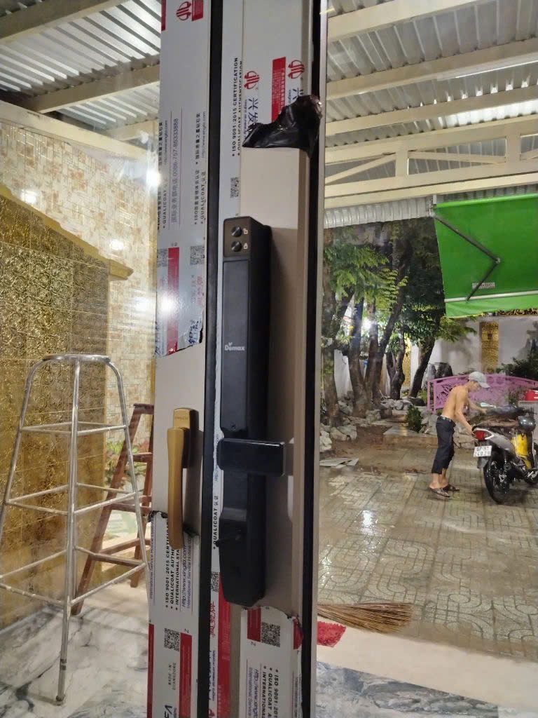 Khóa cửa nhôm Demax EL998 BN CNC chính hãng – ảnh 6