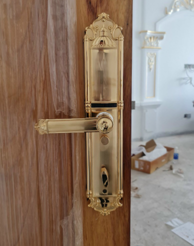 Khóa tân cổ điển Demax EL822 Gold chính hãng Khóa tân cổ điển Demax EL822 Gold chính hãng