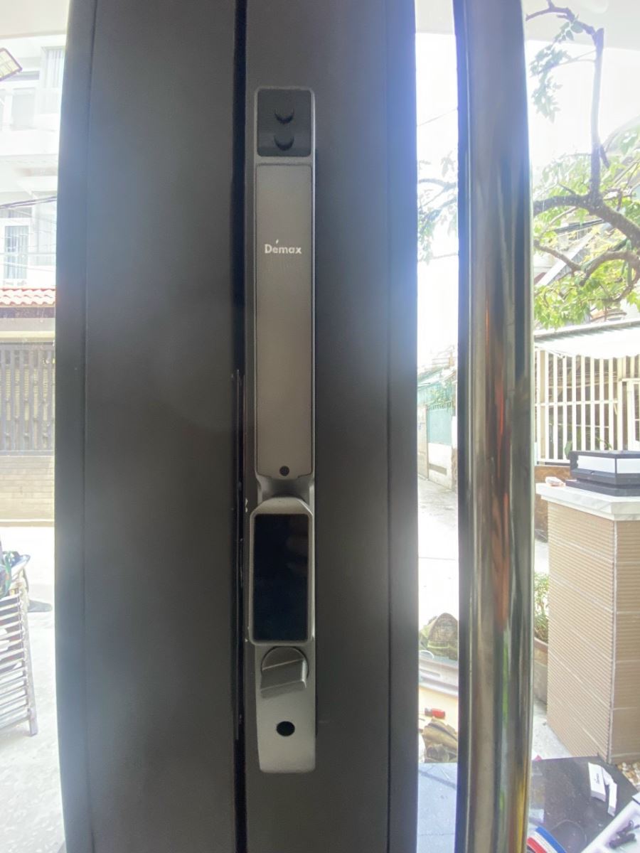 Chi tiết thiết kế Khóa cửa nhôm Demax SL802 AG Chi tiết thiết kế Khóa cửa nhôm Demax SL802 AG